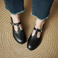Selvana Low Heeled Pumps