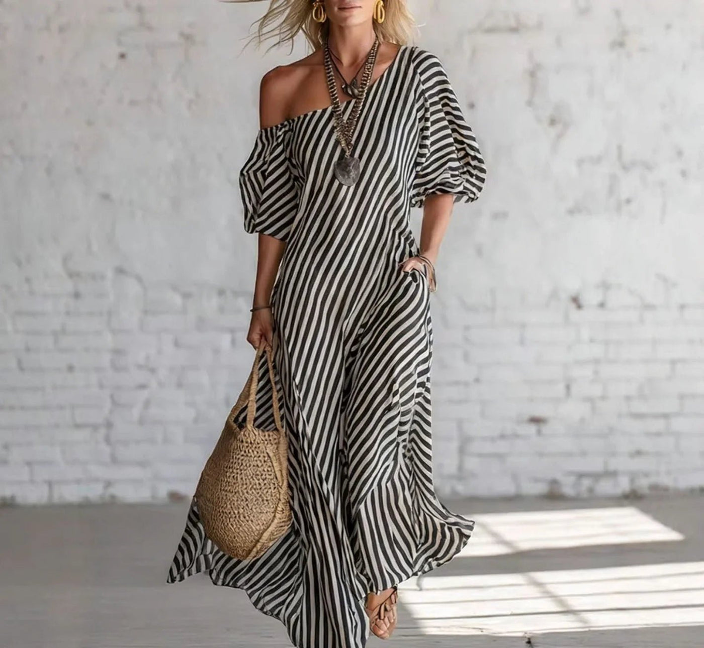Alysha | Flowy Maxi Dress for Women Close Up