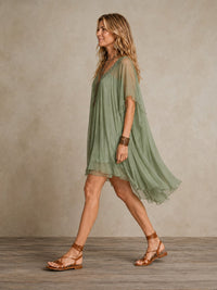 Ella | Tiered Boho Mini Detail