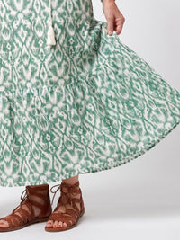 Ilara | Pattern V Neck Tassel Midi Dress Detail