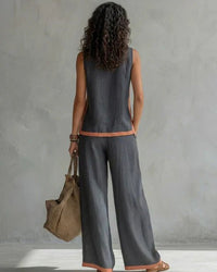 Leila™ | Two-Piece Fluid Set Front
