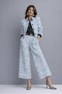 Lucía | Sophisticated and Versatile Set Detail