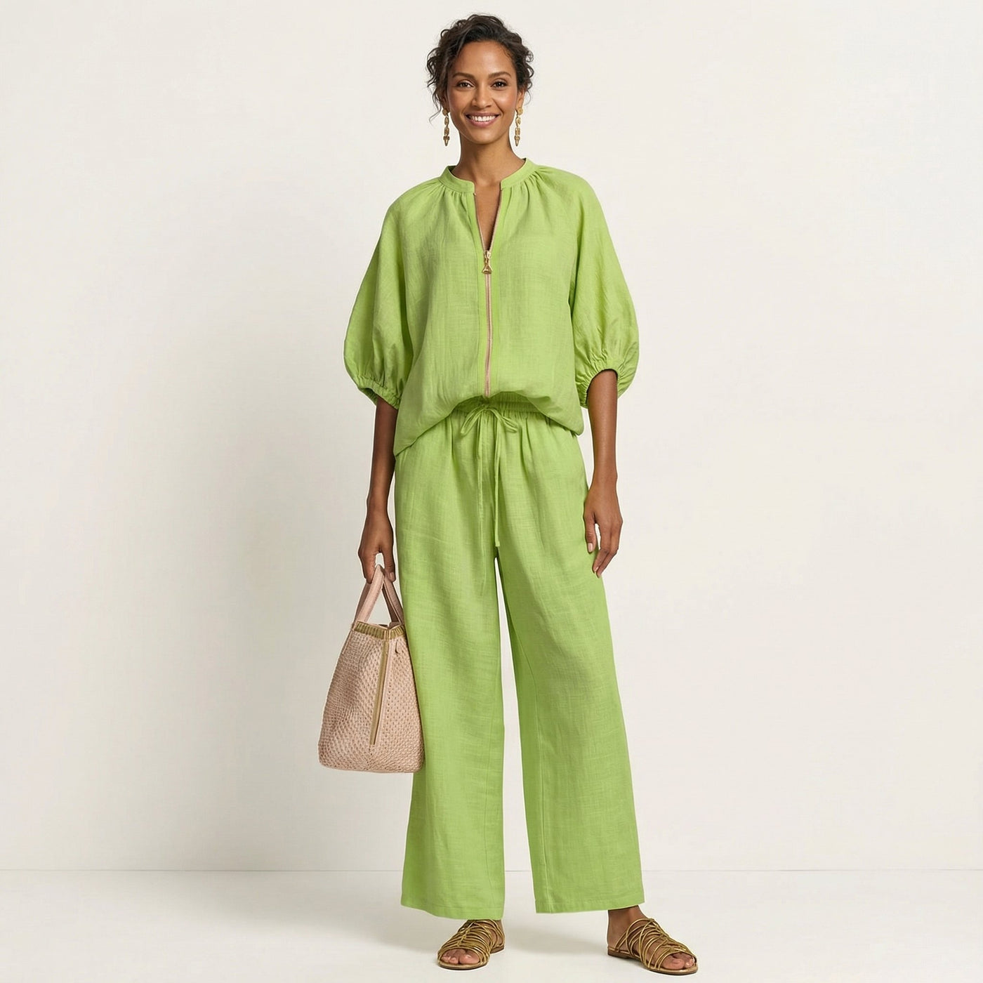 Marlowe | Zipper-Front Puff Sleeve Set Detail